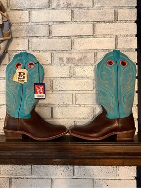 Brand New Tony Lama Boots Size Women's 11